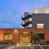 La visione di un esterno del nuovo studio Apple Music a Culver City