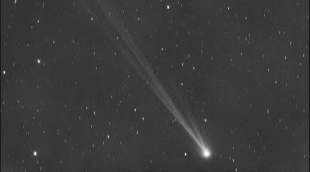 Un brillamento solare ha lasciato la cometa C/2023 P1 senza coda, ma alla fine l'ha recuperata