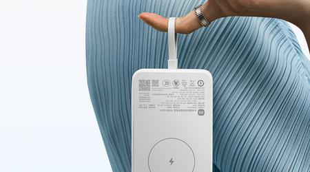 Xiaomi presenta un nuovo Power Bank magnetico wireless con cavo integrato e supporto alla ricarica rapida da 33W