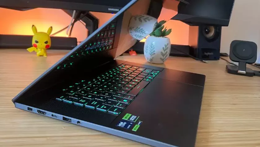 Asus ROG Zephyrus G16 o Asus ROG Strix G16