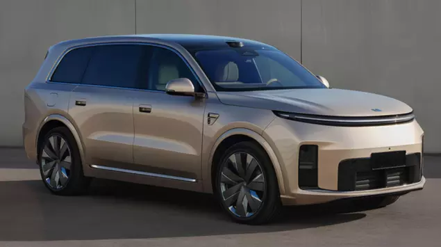 La nuova Li Auto L9 Livis ...