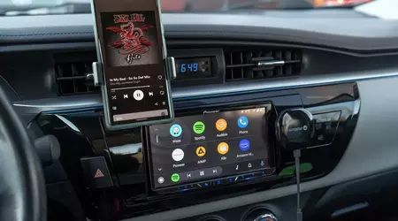 Motorola MA1 in vendita su Amazon a 69 dollari: un dispositivo che consente di utilizzare Android Auto in modalità wireless in auto