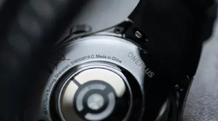 "Meda in China": divertente refuso trovato sulla cassa dello smartwatch OnePlus Watch 3