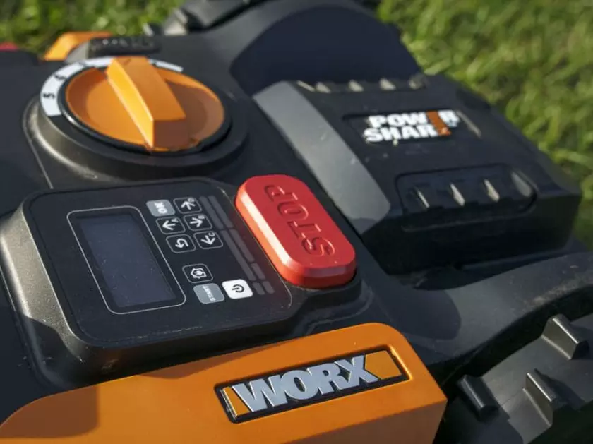 Worx Landroid L WR155: rasaerba intelligente con app