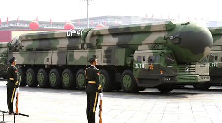 Il Pentagono teme che la Cina possa sviluppare un missile balistico intercontinentale in grado di colpire obiettivi negli Stati Uniti continentali, in Alaska e alle Hawaii.