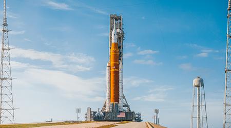Video: Test di accensione del motore RS-25E per il futuro razzo lunare SLS
