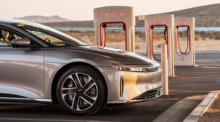 Le auto elettriche Lucid avranno accesso alla rete Supercharger Tesla dal 31 luglio