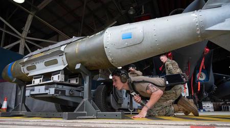 Boeing ha ricevuto quasi 7,5 miliardi di dollari per la produzione di kit JDAM, di cui 228,8 milioni di dollari per clienti stranieri.