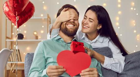 Idee regalo per il 14 febbraio: la top 5 dei gadget di stile per la persona amata