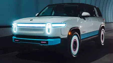 Rivian ha trasformato un concetto nello stile di GTA Vice City in un'edizione limitata molto costosa