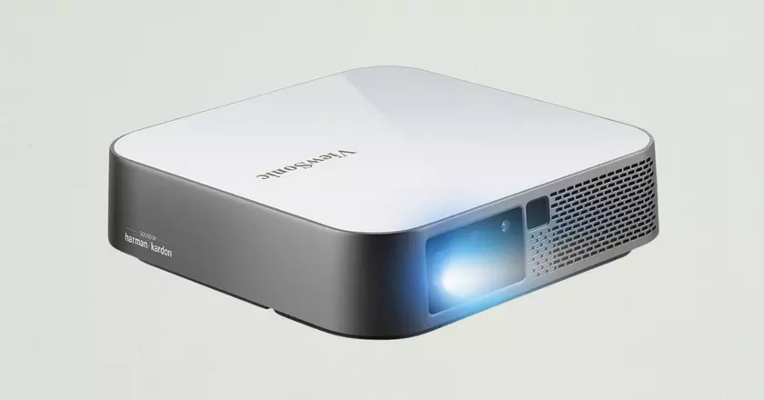 ViewSonic M2e Proiettore per vita in van