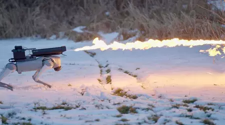 Un cane robot con un lanciafiamme che scioglie la neve e accende il fuoco: Un'azienda americana presenta una nuova tecnologia