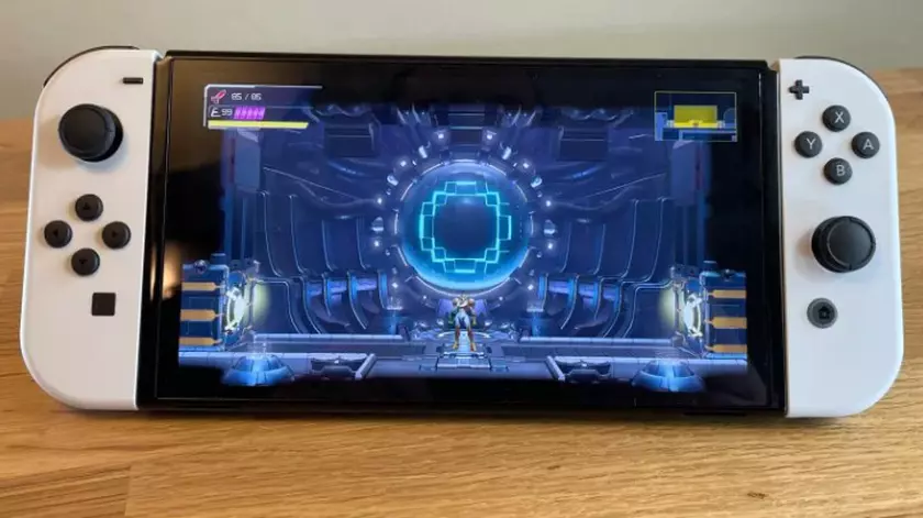 Nintendo Switch OLED portatile Gioco per PC