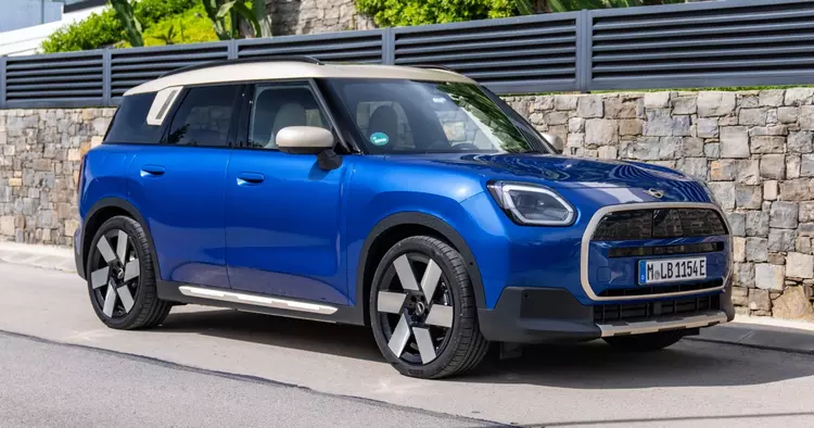 La MINI Countryman elettrica riceve un'autonomia ...