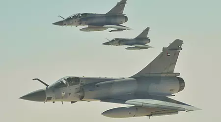 Gli Emirati Arabi Uniti hanno 30 Mirage 2000-9 "extra", per i quali stanno cercando un acquirente, ma non menzionano l'Ucraina.