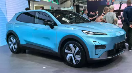 Il Changan Deepal S05 elettrico ha più che raddoppiato il prezzo nel suo passaggio dalla Cina alla Germania