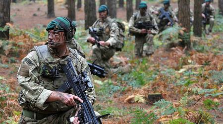 Gli europei definiscono l'esercito britannico uno "zimbello" a causa delle armi obsolete - ufficiale britannico
