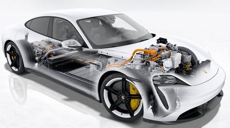 Porsche sta pensando a come inserire motori a benzina in modelli su una piattaforma per auto elettriche