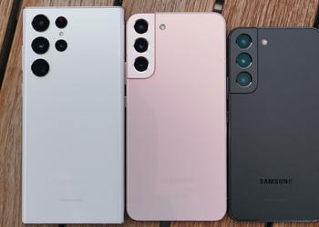 La linea di smartphone Galaxy S22 ...