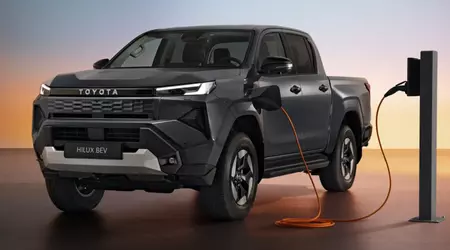 Toyota svela la nuova Hilux BEV con autonomia di 240 km