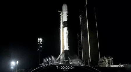 SpaceX ha già stabilito un nuovo record per il maggior numero di lanci orbitali in un anno: l'azienda ha completato 62 missioni e inviato l'80% del carico dalla Terra allo spazio.