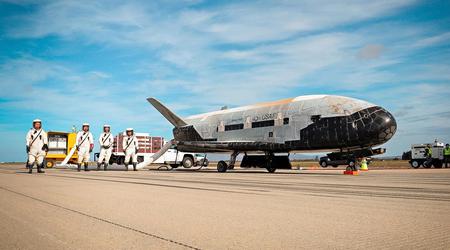 Falcon Heavy invierà nello spazio un drone classificato Boeing X-37B che può volare per anni senza atterrare