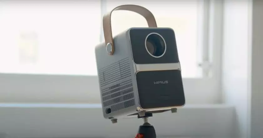 WiMiUS P61 mini proiettore sotto i 150 Euro