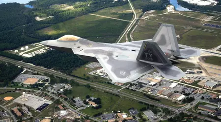 La base aerea di Tyndall ha inviato al museo un caccia F-22 Raptor e si sta preparando per l'arrivo dell'F-35 Lightning II.