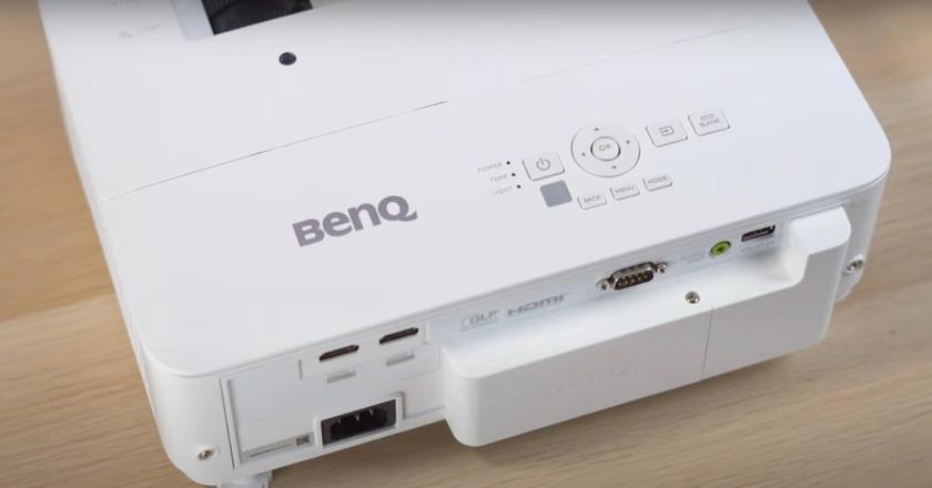 BenQ TK700STi videoproiettore per ambienti con luce