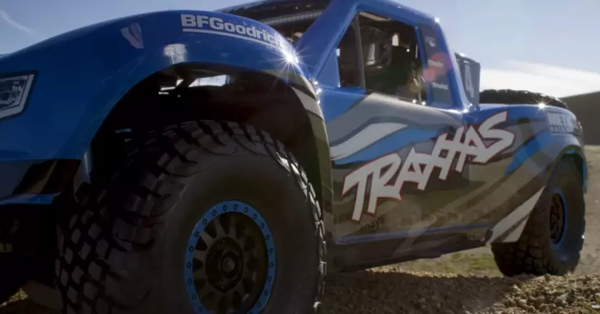 Camion trofeo rc 1:7 TRAXXAS