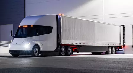 La produzione di massa del Tesla Semi inizierà quest'anno, — Elon Musk