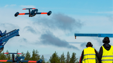 La Germania ha testato il lancio di un drone da combattimento Remote Carrier per un caccia di sesta generazione da un aereo