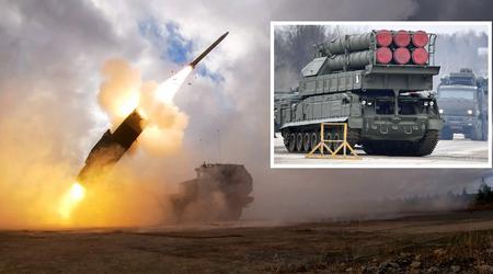 Un drone ucraino SHARK ha aiutato il sistema missilistico HIMARS a distruggere un'unità di tiro semovente 9A317M del sistema missilistico terra-aria russo Buk-M3.
