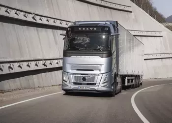 Volvo Trucks ha introdotto il sistema ...
