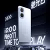 anteprima iQOO Neo11 in colore Pixel Orange