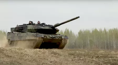 Le forze armate ucraine mostrano per la prima volta i carri armati tedeschi Leopard 2A6 (video)