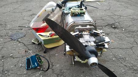 EW delle forze armate ucraine ha sbarcato l'ultimo UAV "Orlan-30": invece di un serbatoio di carburante, aveva una bottiglia di plastica