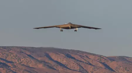 L'aeronautica militare statunitense ha confermato ufficialmente il successo del volo di un bombardiere nucleare B-21 Raider alla base di Edwards.