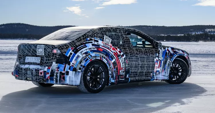 Le auto elettriche BMW M imiteranno ...