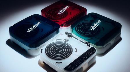 Gadhouse ha lanciato il giradischi portatile Cosmo Solar Edition, con un design ispirato all'Apple iMac G3.