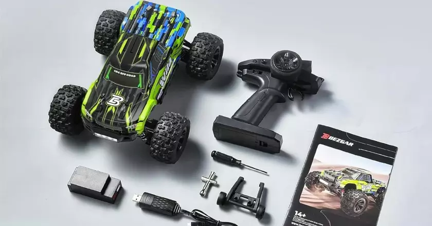 1:16 BEZGAR HP161S auto rc