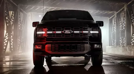 Ford ha avvertito di un possibile aumento dei prezzi delle auto a causa della carenza di DRAM