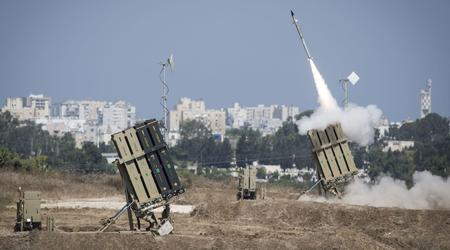 Israele ha chiesto agli Stati Uniti intercettori missilistici per il sistema di difesa aerea Iron Dome e bombe di piccolo diametro.