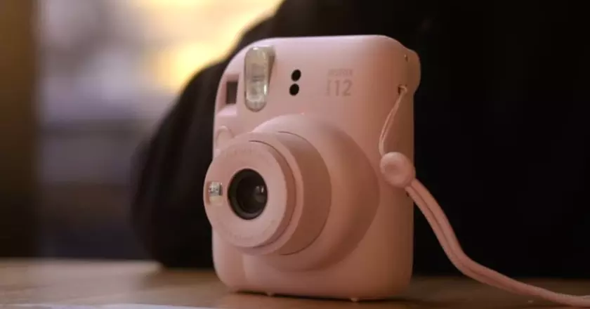 Macchina fotografica istantanea Fujifilm Instax Mini 12