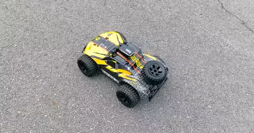 1:10 DEERC 9201E migliore auto radiocomandata deerc