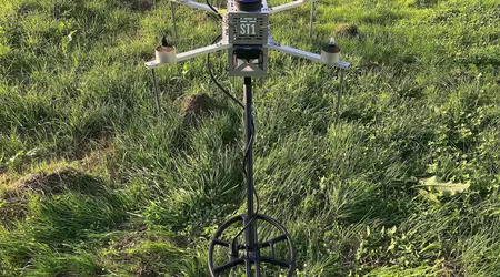 L'Ucraina presenta il drone sminatore ST1 che lavora 4 volte più velocemente di un essere umano