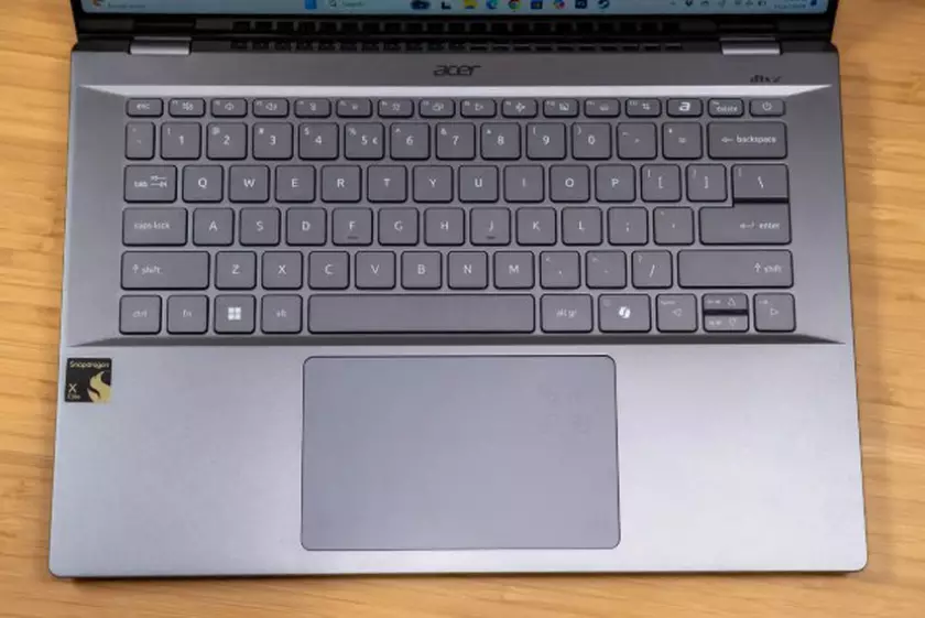 Recensione del portatile Acer Swift 14 AI