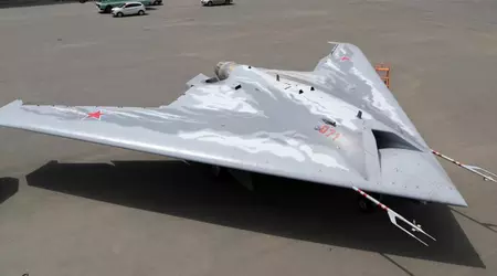 Il drone stealth russo S-70 utilizza componenti high-tech di produzione occidentale: Gli esperti ucraini presentano le prove