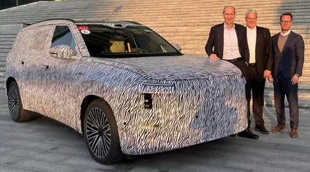 Volkswagen svela per la prima volta il prototipo mascherato ID. Era