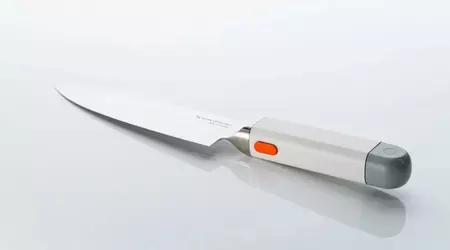 Taglia Tutto: Il Primo Coltello da Cucina Ultrasonico al Mondo C200 Ultrasonic per Uso Domestico Presentato al CES 2026